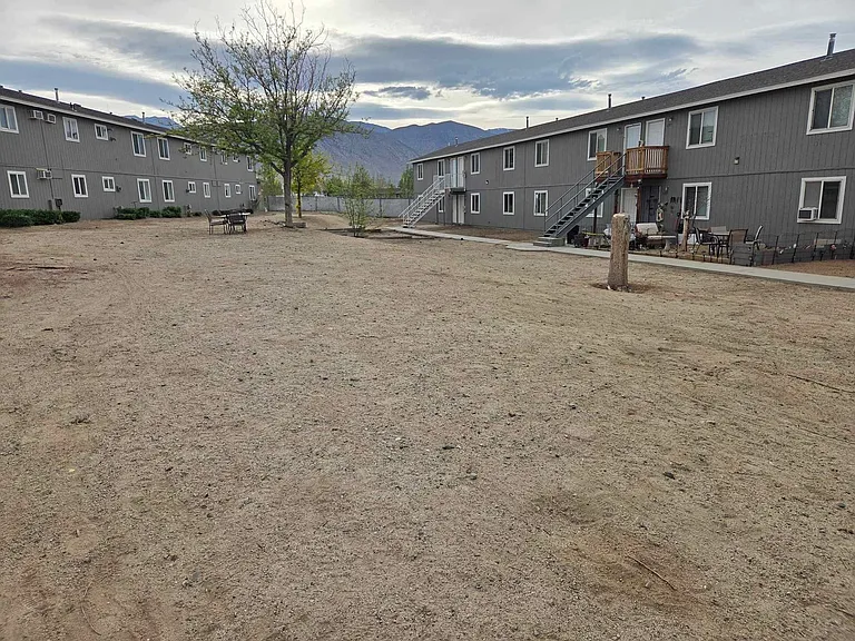 510 E 1st St, Hawthorne, NV 89415 — Photo 19
