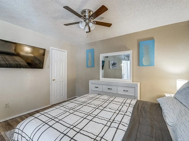 1618 Pecan Chase Cir #72 — Photo 3