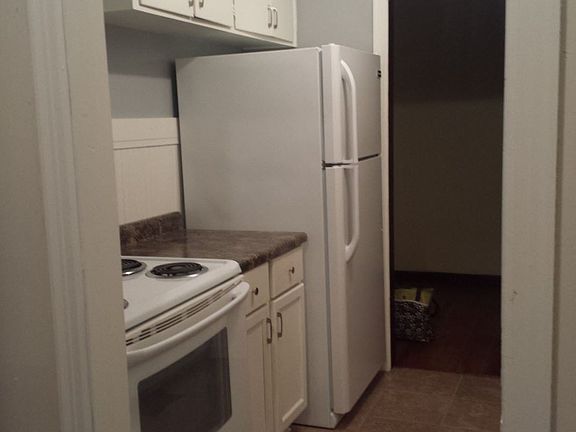 129 S Mt Carmel, Kitchen (2)