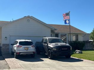 5480 W Sun Ridge Ct, Salt Lake City, UT 84118