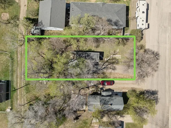 108 2nd Ave, Burlington, ND 58722