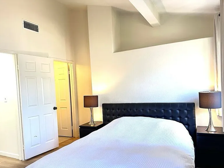 2224 Duane St #5 — Photo 10