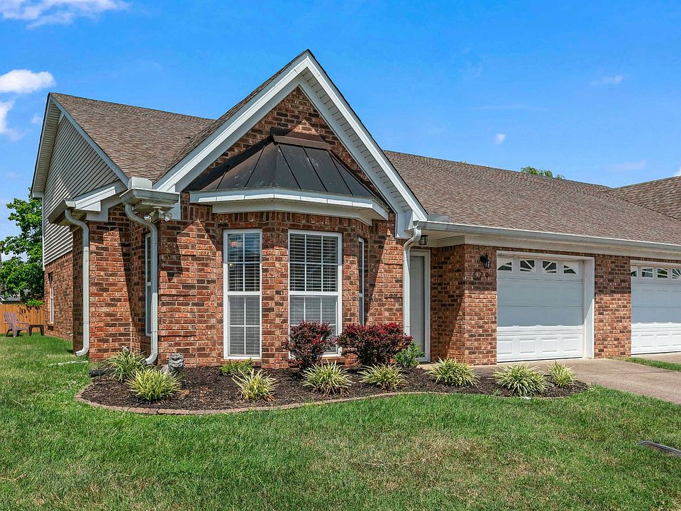 1st image of 620 Village Green Cir