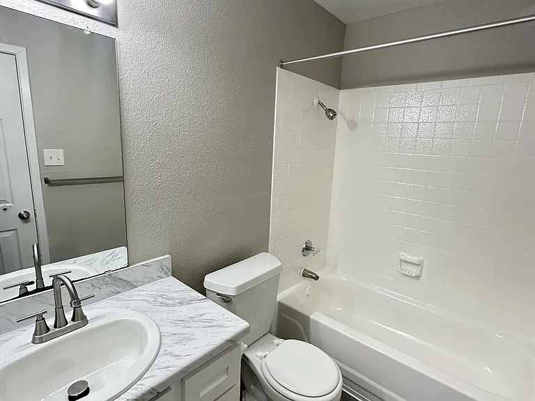 Serena Forest Apartments — Photo 12