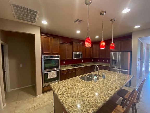 5th image of 2516 W Branham Ln