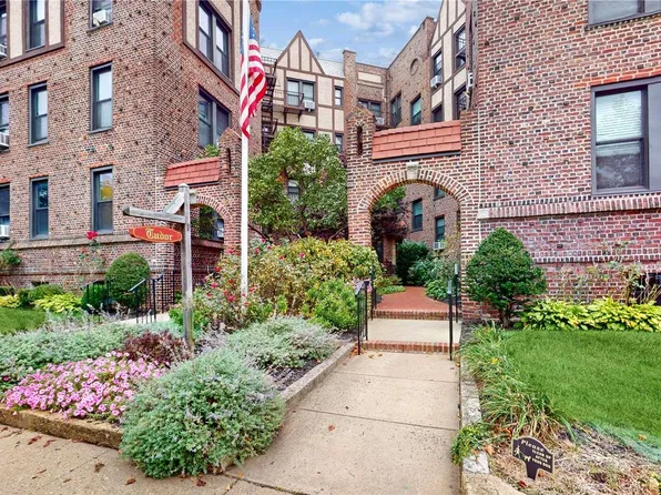 12 Hempstead Avenue #4-O, Rockville Centre, NY 11570