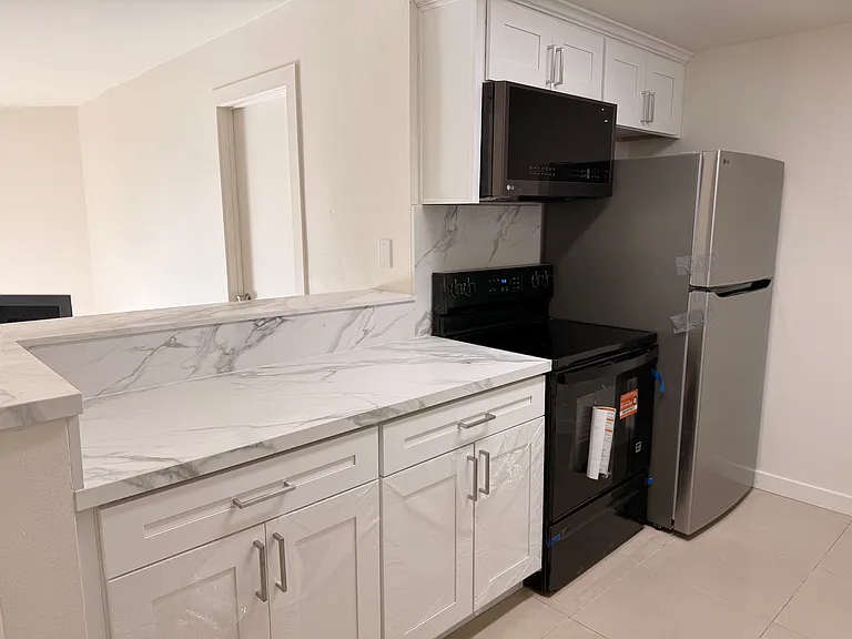 218 Woodland Pkwy #146 — Photo 3