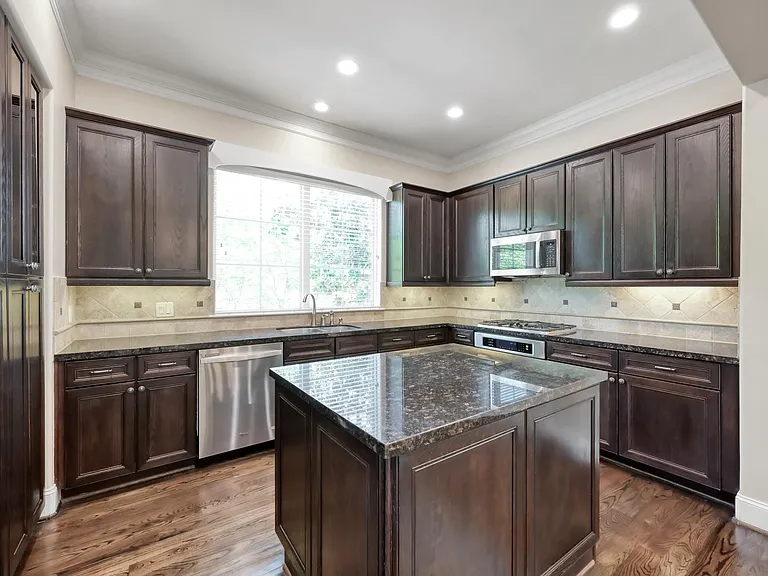 2101 Elmen St — Photo 20