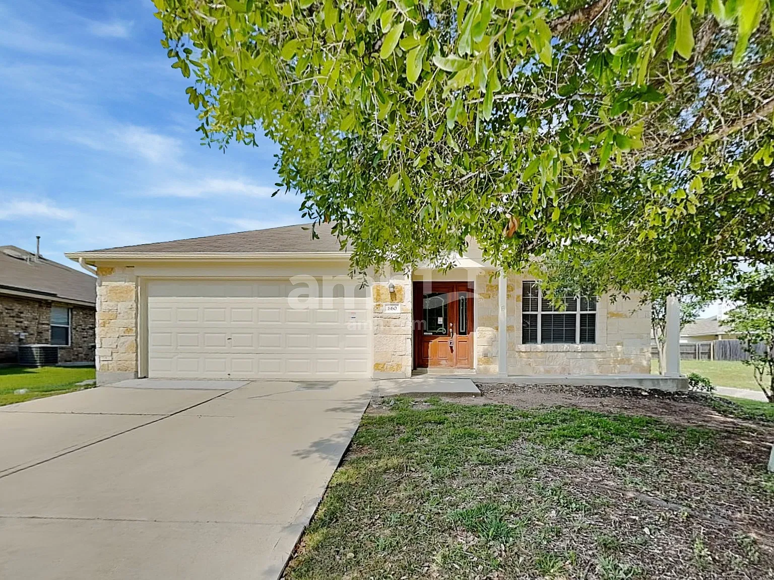 3 bed, 2.0 bath, 1633 sqft, $1,915 — Photo 1