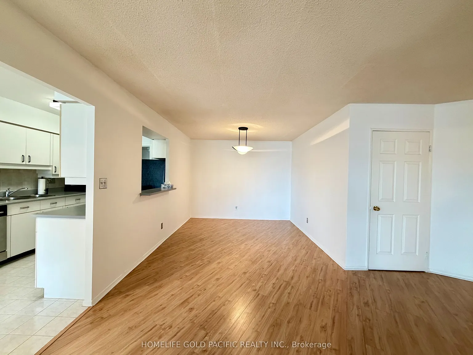 2 bed, $2,700 — Photo 2