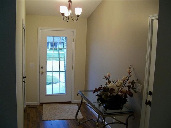 4th image of 2185 Rosewood Ln #3