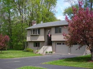 64 Harold Rd, Farmington, CT 06032