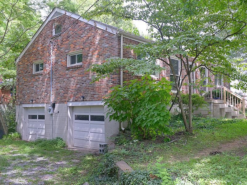 2nd image of 904 Noelton Ave