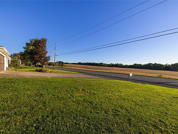 2nd image of 2049 Maple Street Rd