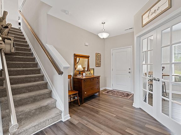 5th image of 4640 Okeechobee Ct
