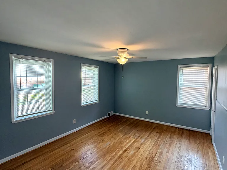 1832 Edgewood Rd — Photo 3