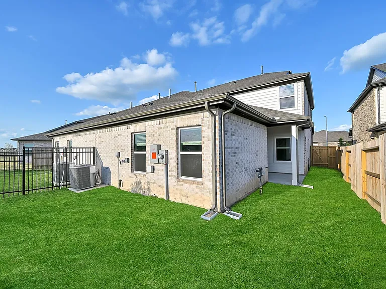 21034 Shore Oak Dr #A — Photo 2
