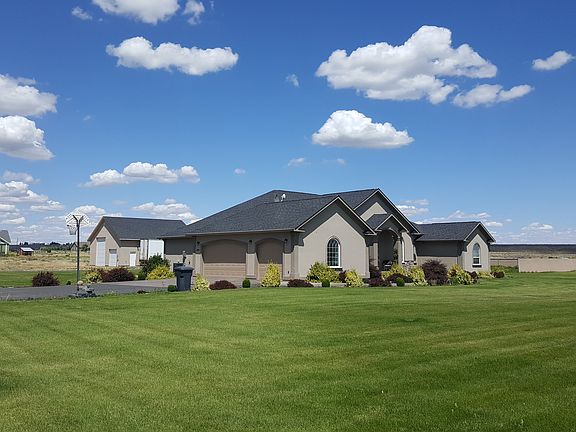 2nd image of 6751 Road E NE
