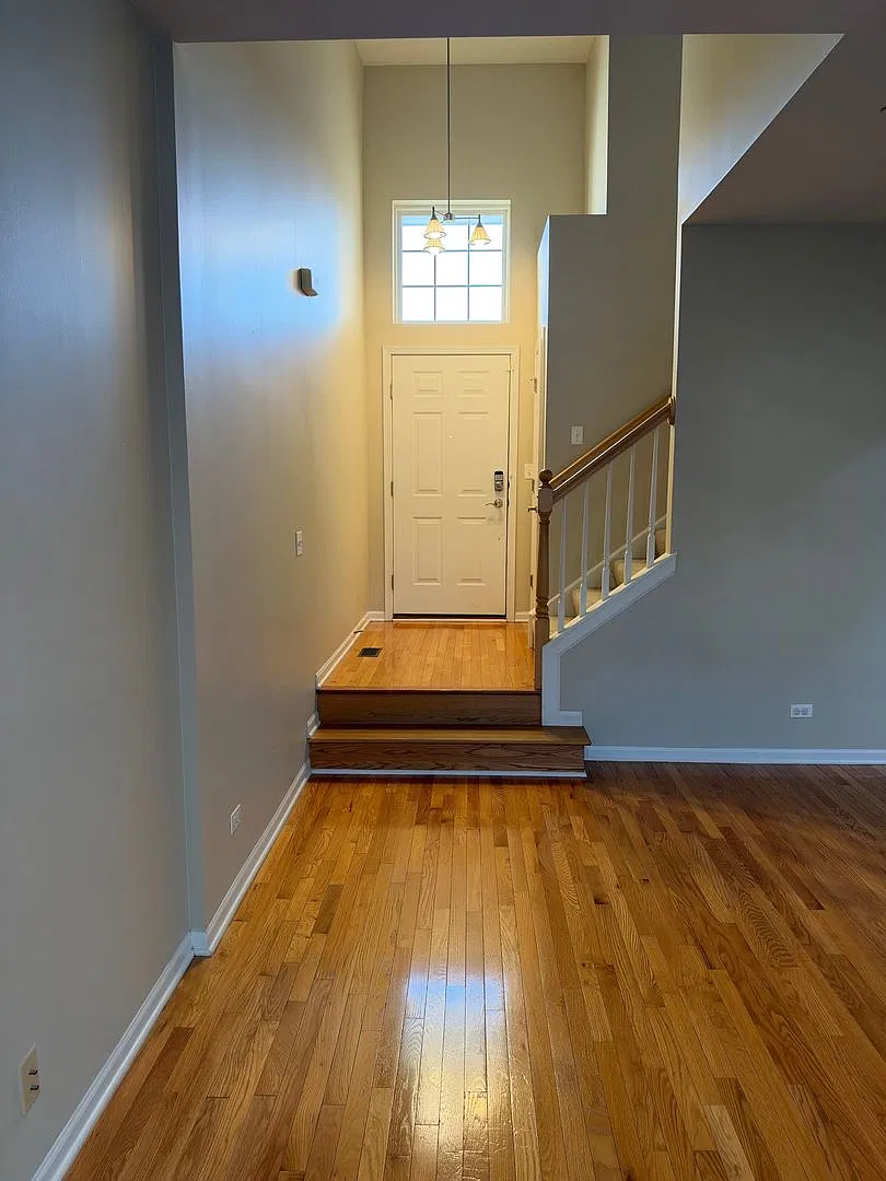 Bright, Modern 3-Level Home in Desirable Forest Ridge Move-In Ready! — Photo 2