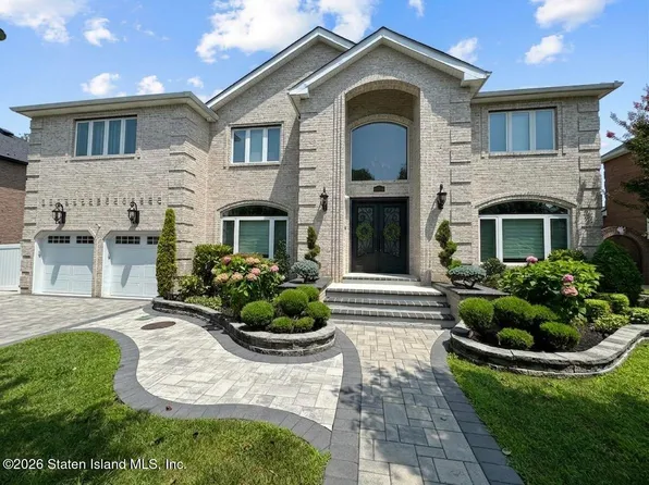 25 Carolyn Ct, Staten Island, NY 10309