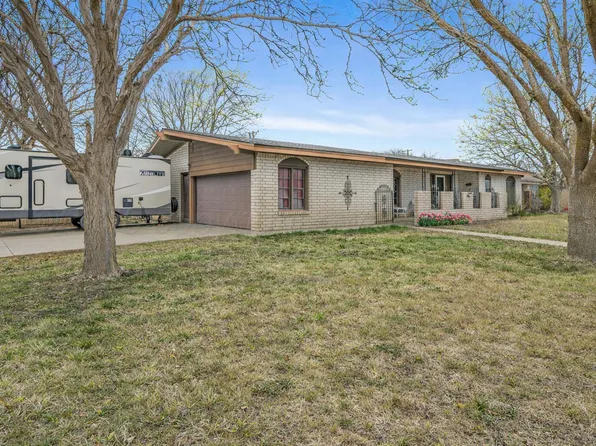 201 Fir St, Hereford, TX 79045