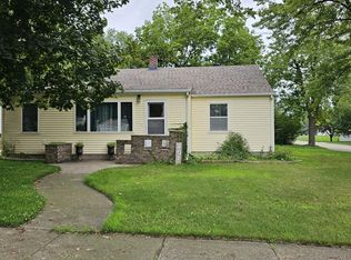 201 Connecticut Ave, Adrian, MN 56110