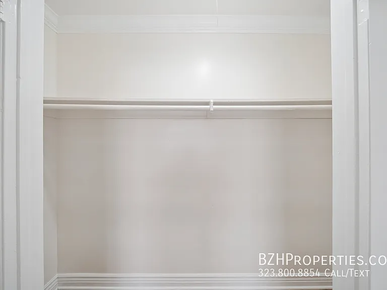 1215 N Hayworth Ave #203A — Photo 14