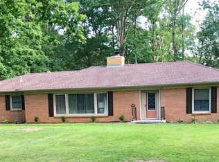901 Forrest Cir, Lafayette, TN 37083