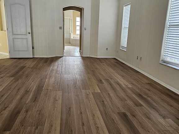 3rd image of 3238 Countryside View Dr