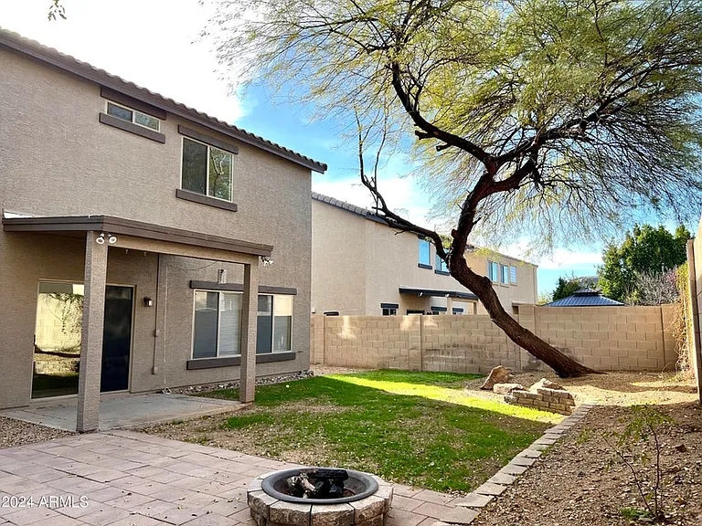 2414 W Hunter Ct — Photo 15
