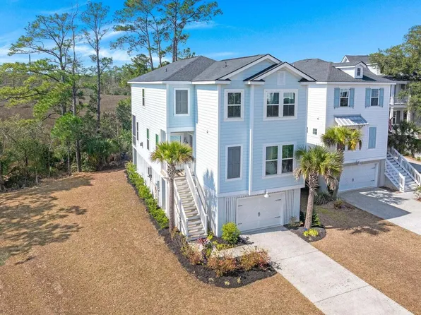840 Forrest Dr, Daniel Island, SC 29492
