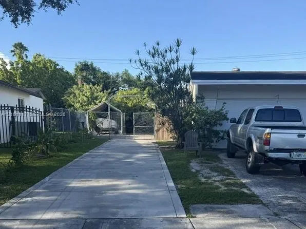 10541 SW 162nd Ter, Miami, FL 33157