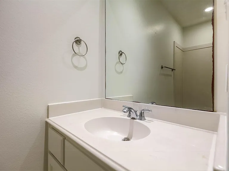 13647 Brookbluff Ln — Photo 43