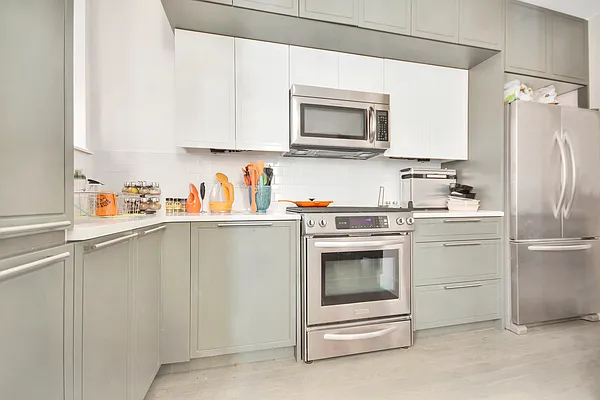 Rented by Compass | media 33