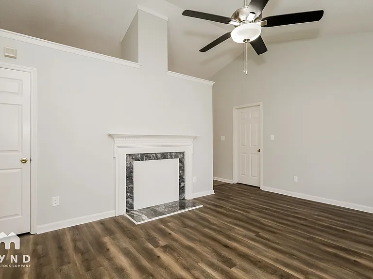 710 Greyson Dr — Photo 5