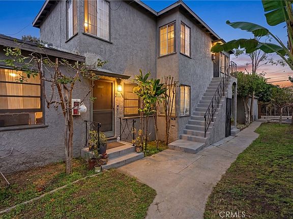 3rd image of 2117 Stewart St