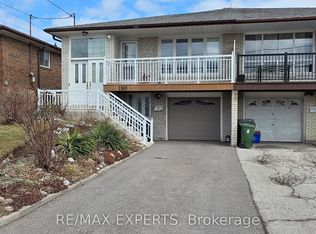160 Ardwick Blvd, Toronto, ON M9M1W2