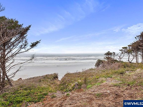 3rd image of 9586 S Coast Hwy