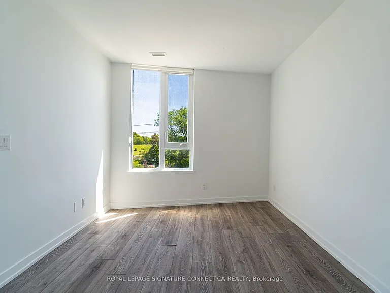 3100 Keele St #423 — Photo 9