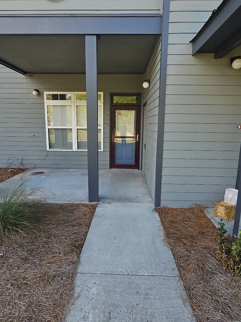 2 bed, 2.0 bath, 1131 sqft, $1,750 — Photo 1