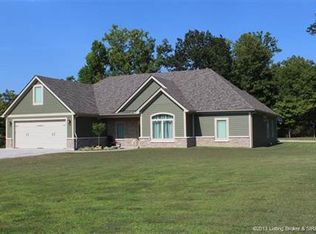 6118 Heil Rd, Henryville, IN 47126