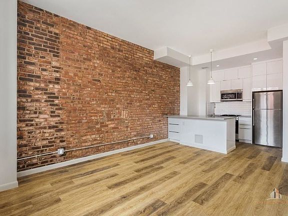4th image of 233 W 137th St #3
