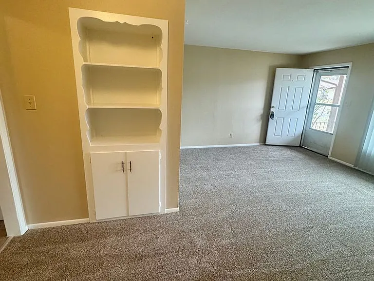 530 Ponderosa Dr — Photo 8