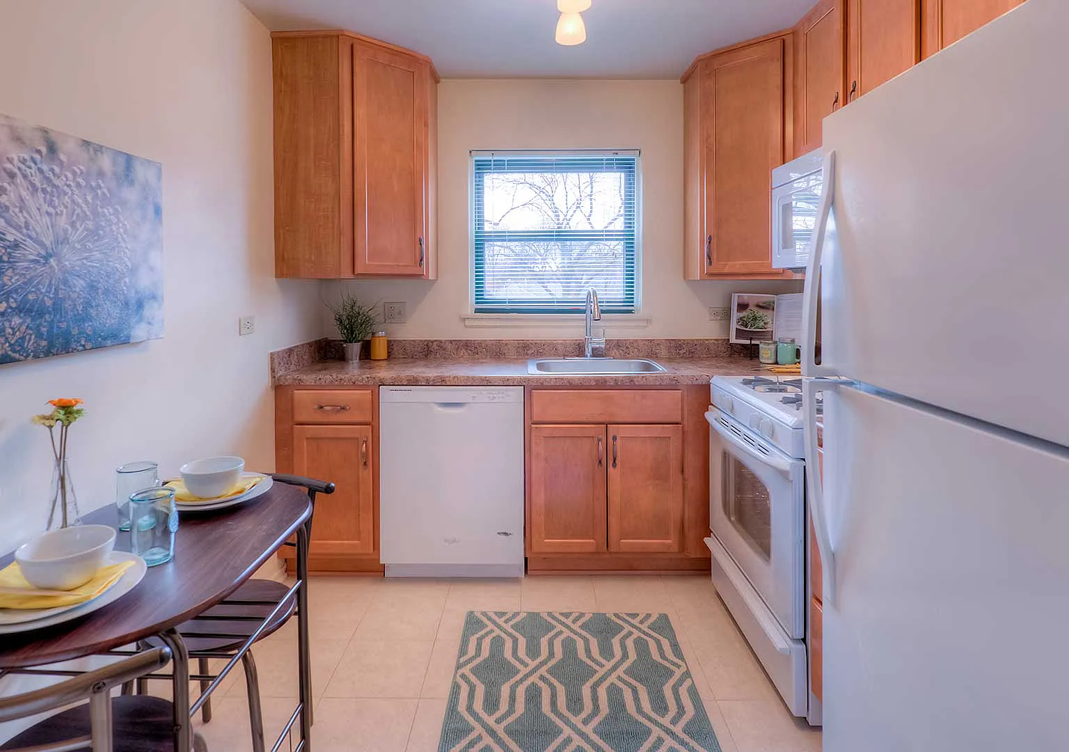 HOMESTEAD APARTMENTS — Photo 4