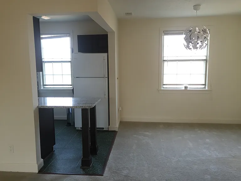 2405 Arlington Blvd — Photo 25
