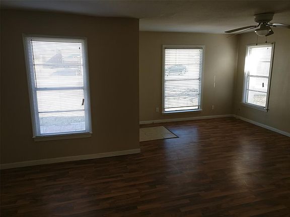 5th image of 3136 Marys Ln
