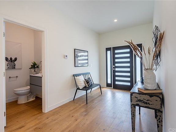 4th image of 267 Basetdale Ave
