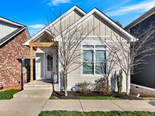 1372 Hicks Edgen Rd, Pleasant View, TN 37146