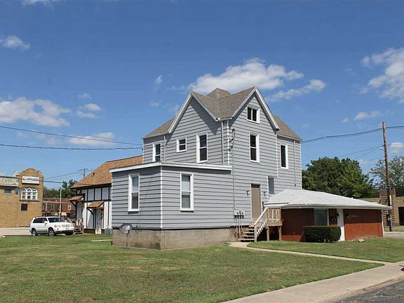 3rd image of 2403 N University St