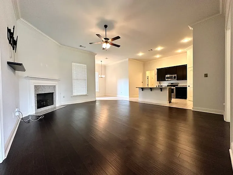 101 Lexi Falls Ln — Photo 3